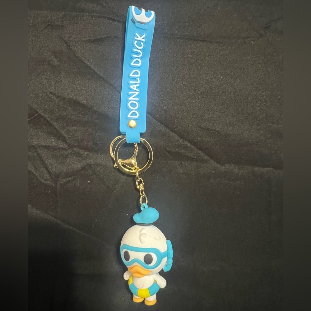 Donald Duck keychain